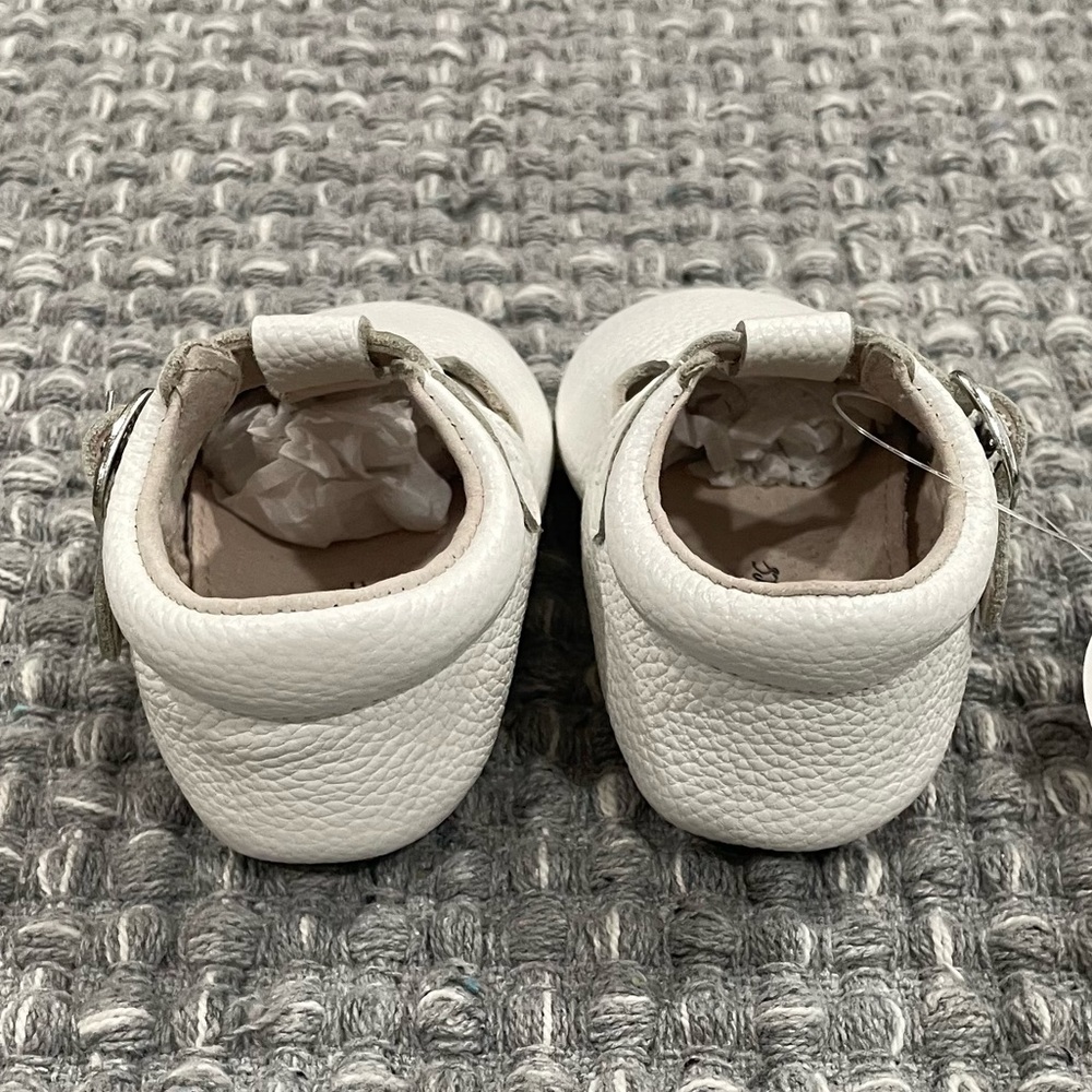 BABY MOCCS | Mary Jane Leather Moccasins - Picture 4 of 6